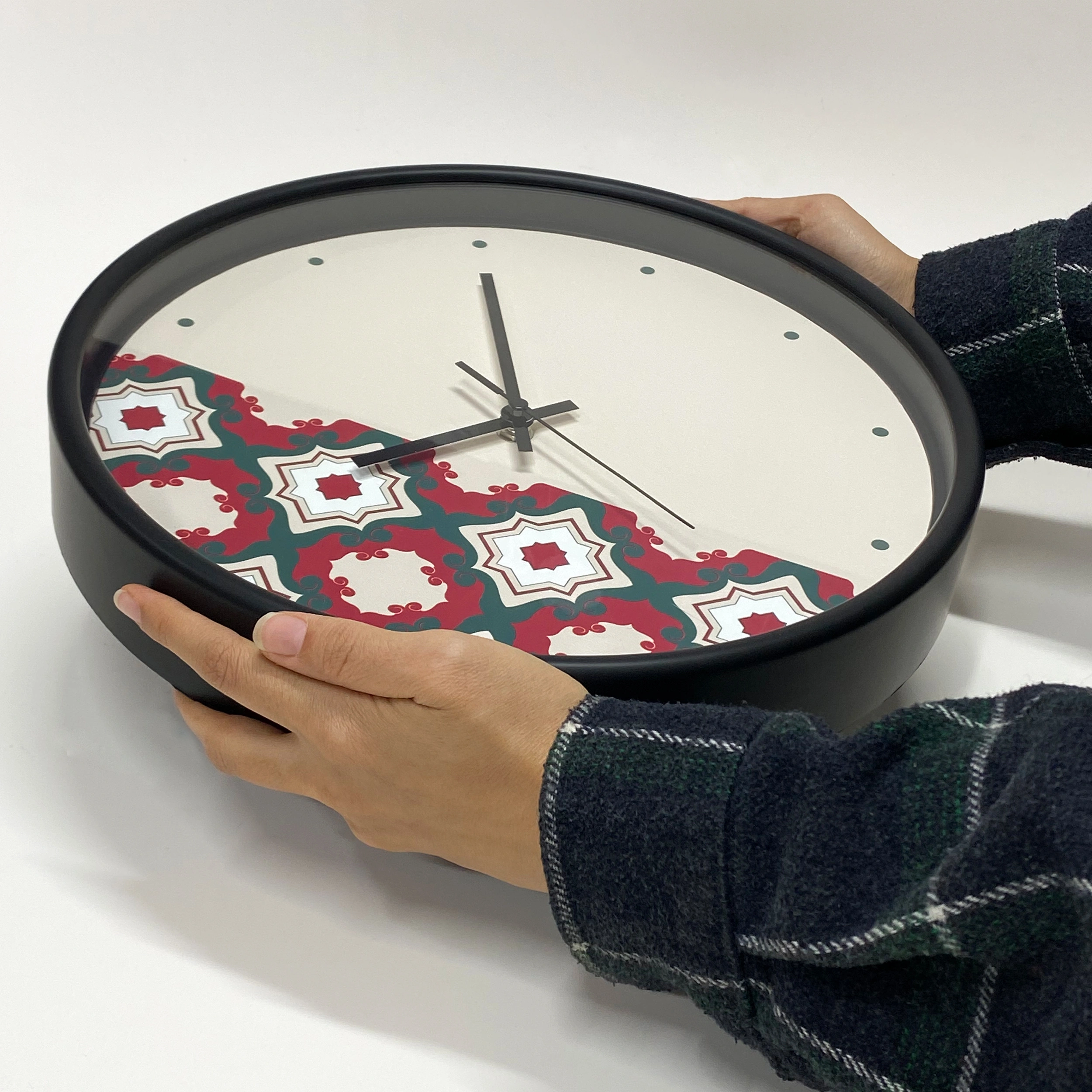 ساعت دیواری سال بردز طرح سنتی مدل CW-Traditional